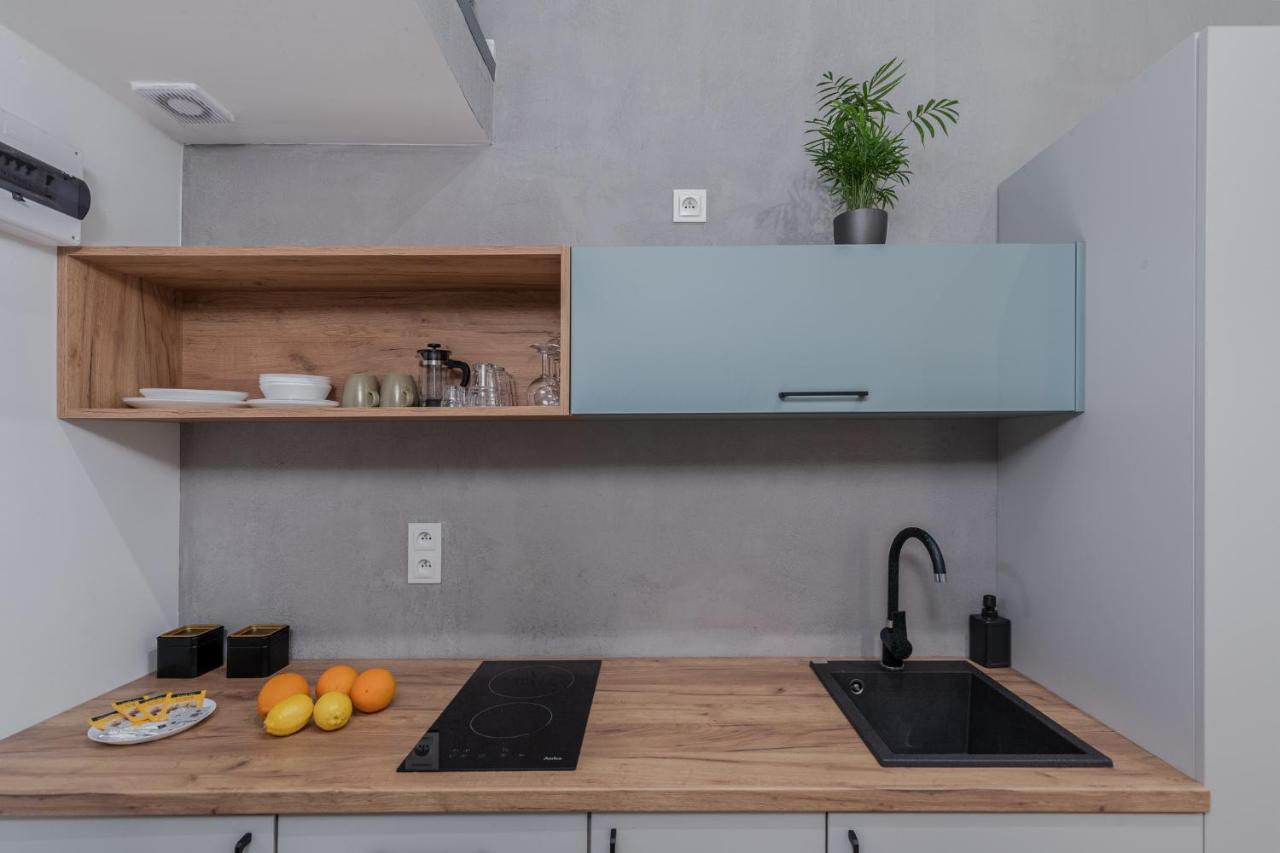 Parkside Fresh - Old Town - By Upstairs Apartment