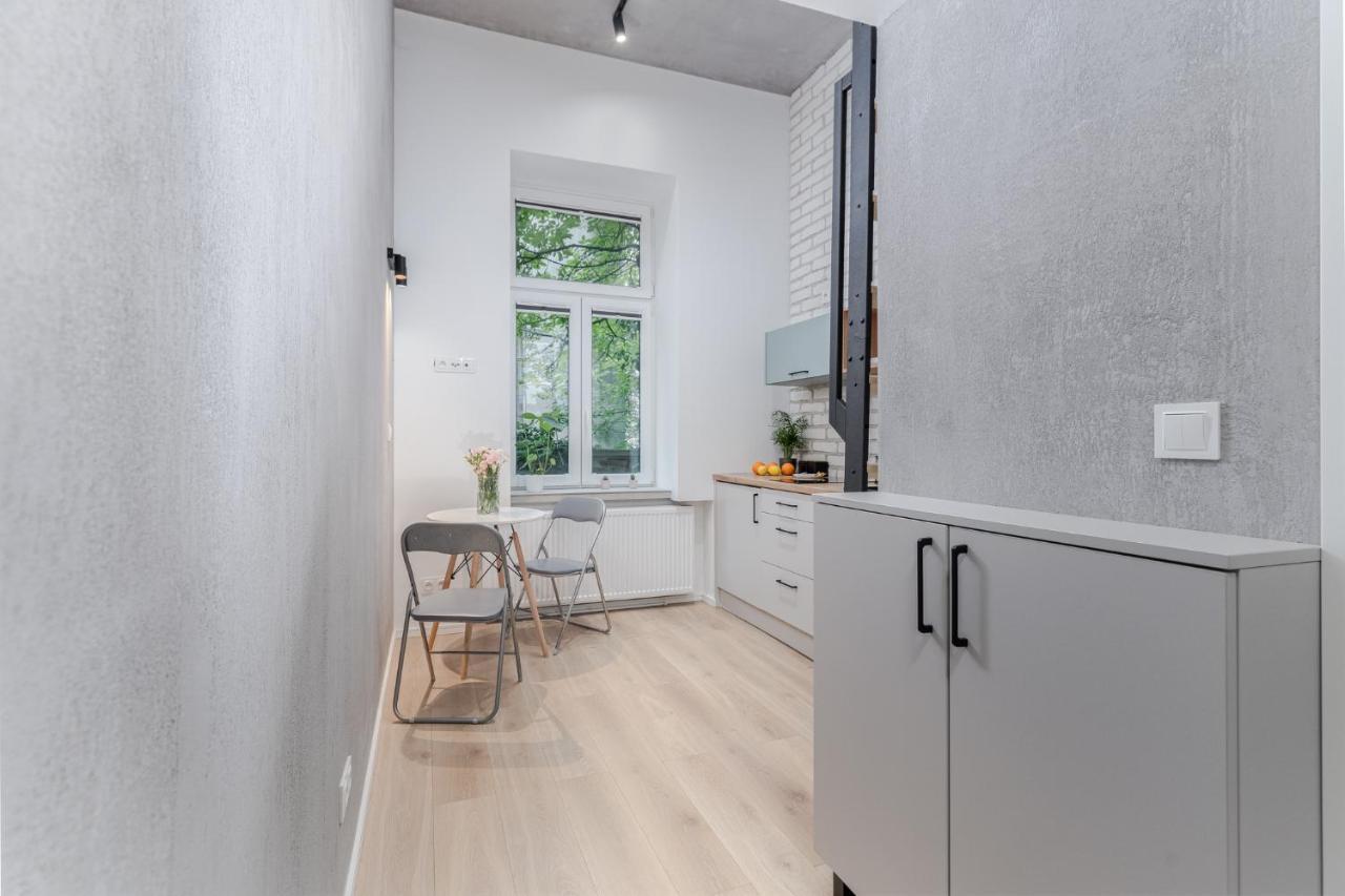 Parkside Fresh - Old Town - By Upstairs Apartment *